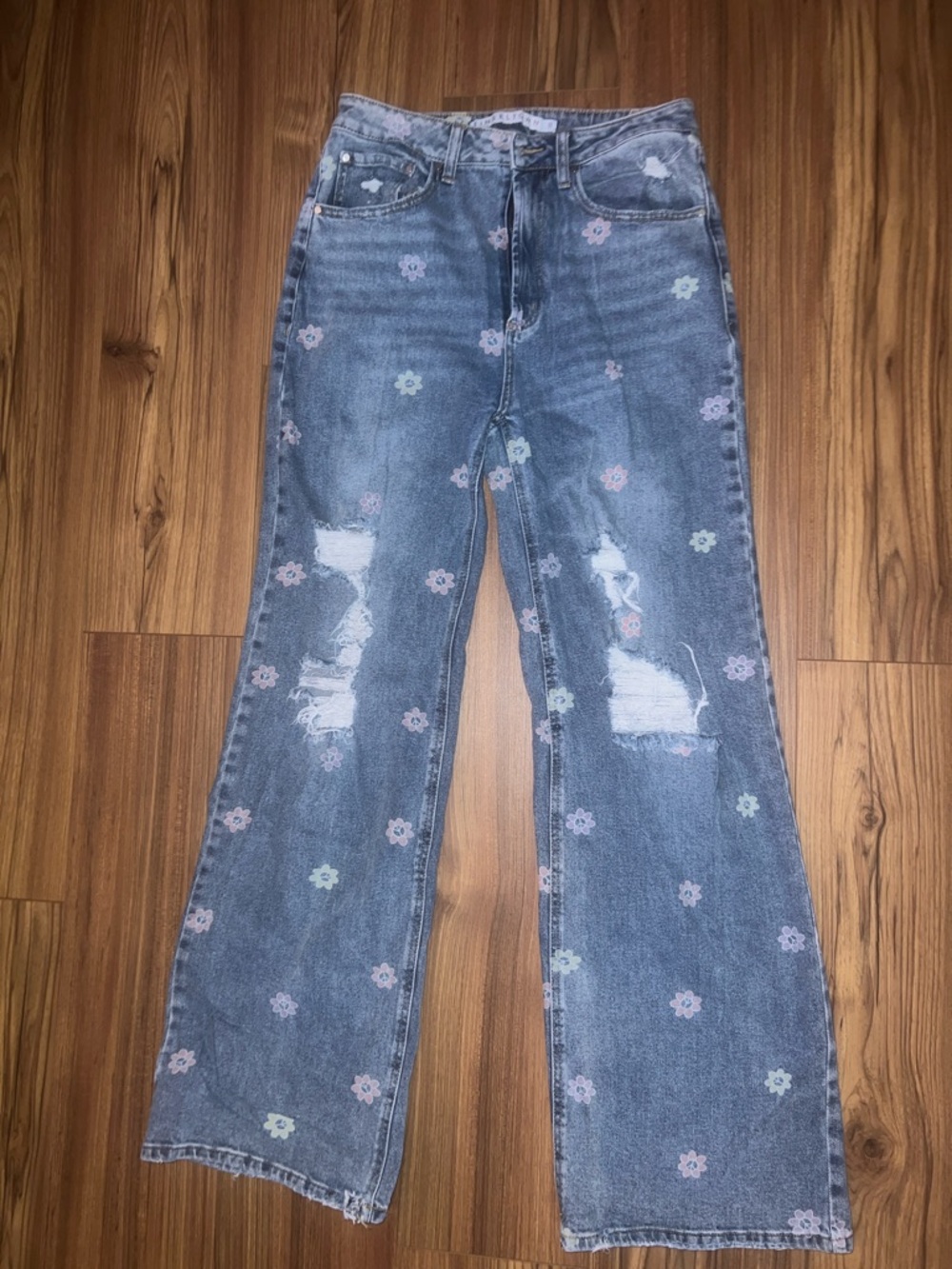 Tinseltown Blue Wide-Leg Jeans with Pastel Flower Print